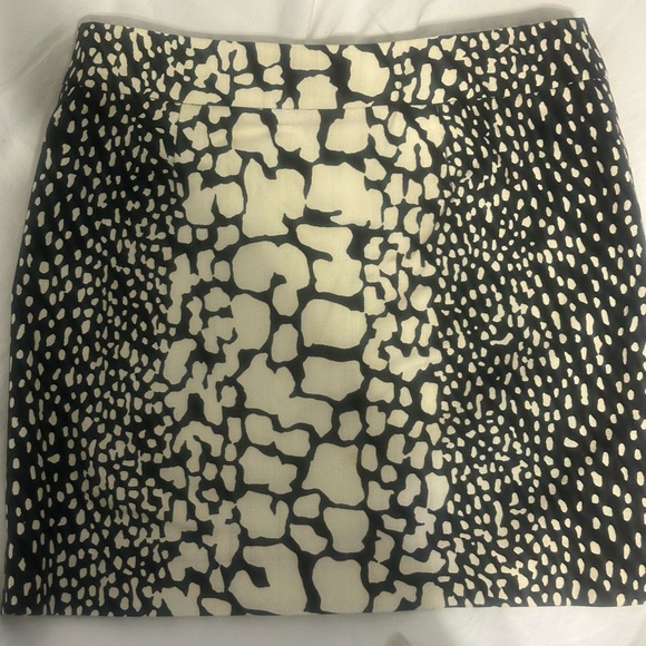 J. Crew Black and White Abstract Mini Skirt - Picture 3 of 9